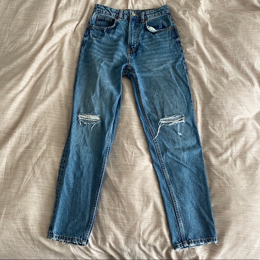 Zara Mom Style/Straight Leg Jeans